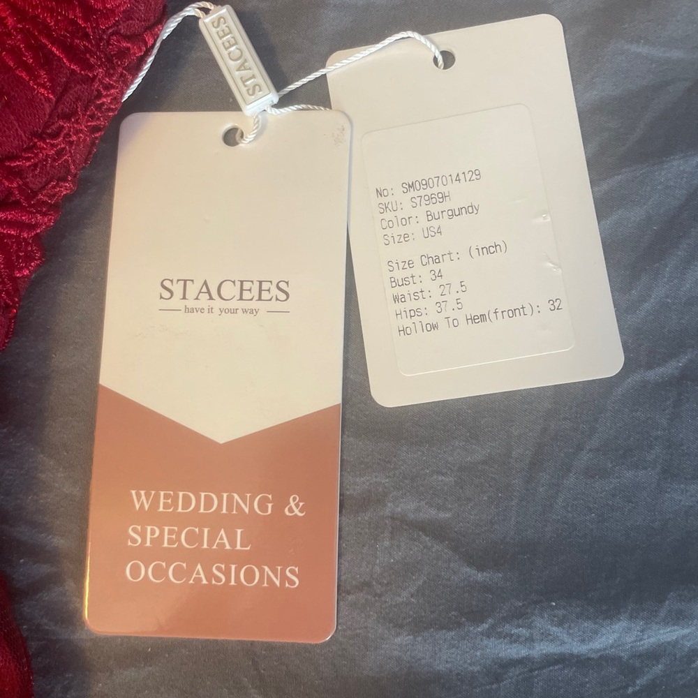 STACEES DRESS - Picture 4 of 5